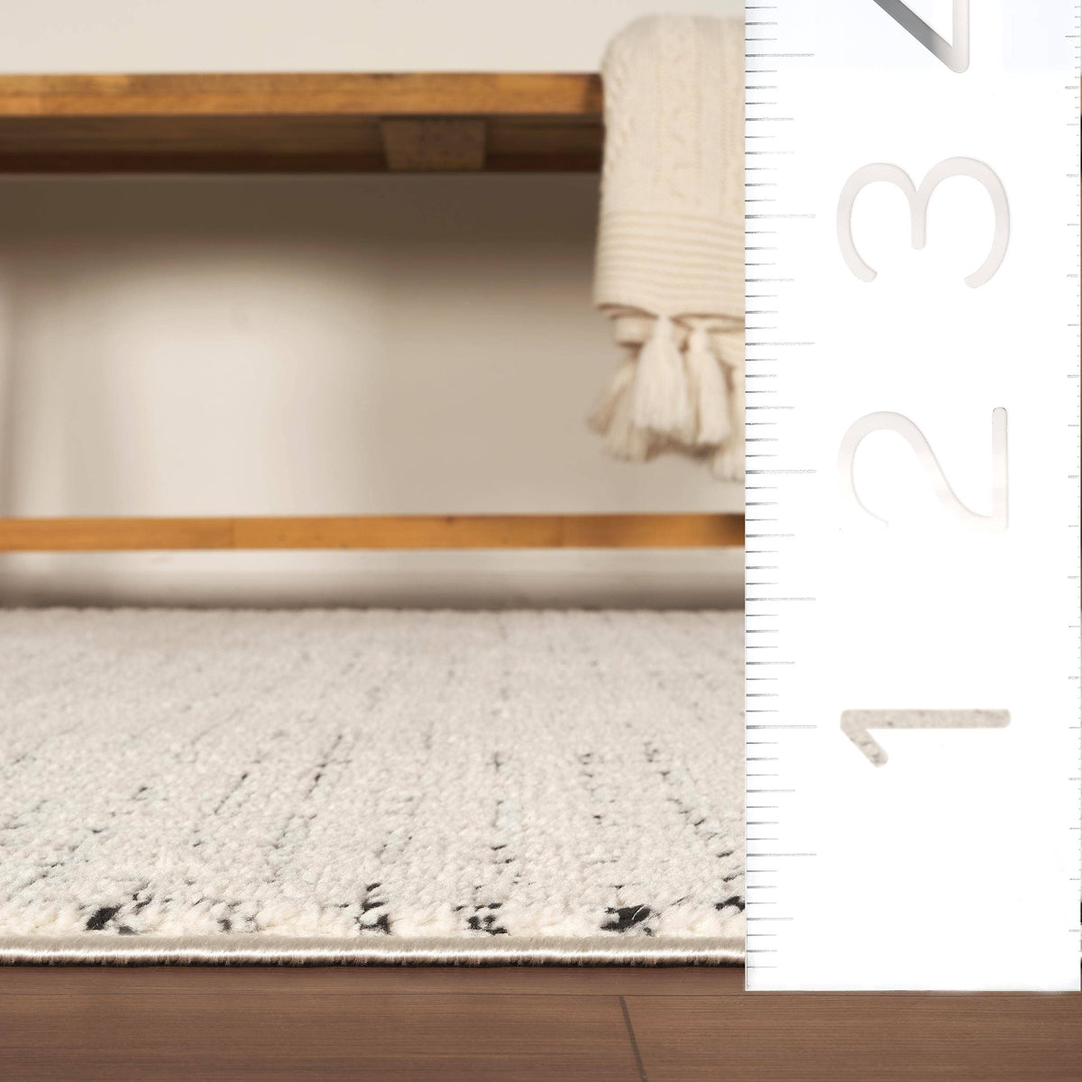 Abani Oliver Cream Crosshatch Minimalist Area Rug