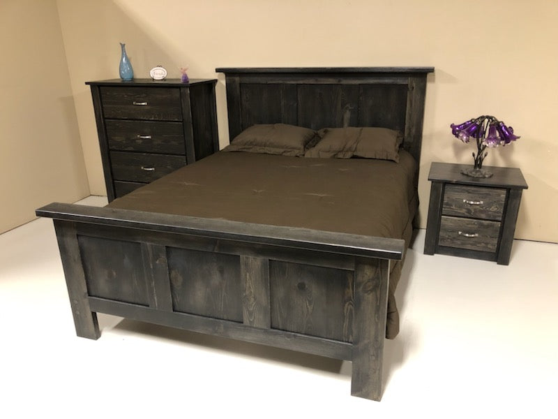 Majestic Pines Itasca Bed - Black