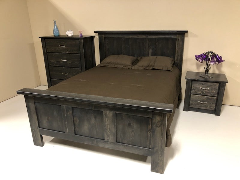 Majestic Pines Itasca Bed - Black