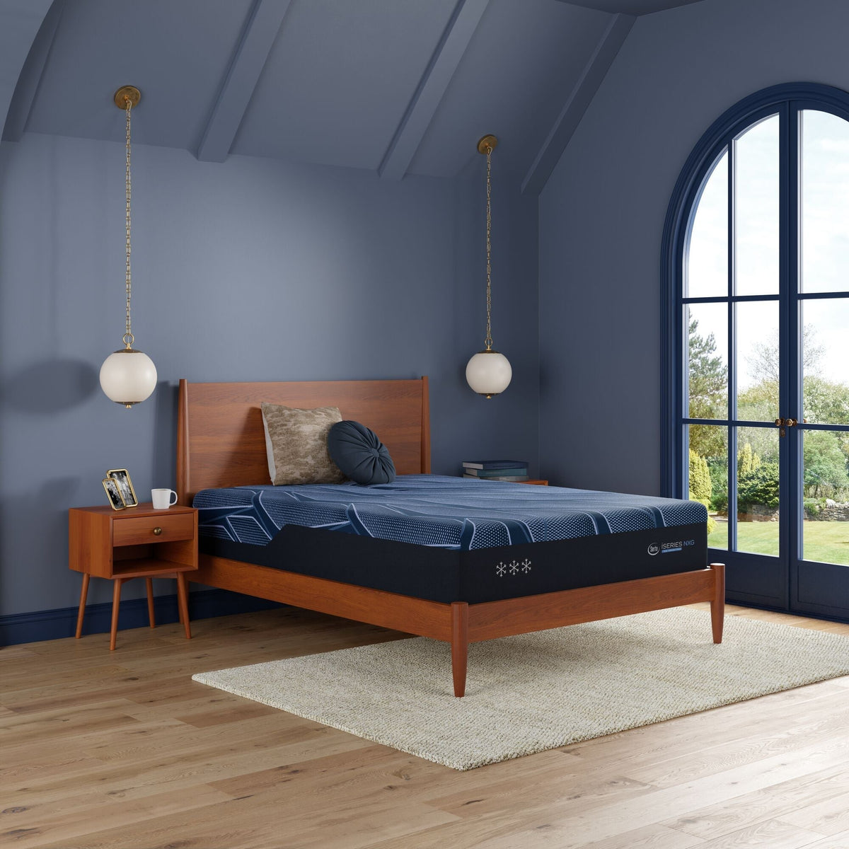 Serta iSeries Hybrid 4500 Plush mattress room view