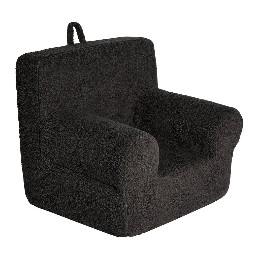 Discover the My Cloud Kidz Chair, a cozy black armchair for children. Wrapped in soft Sherpa fabric, it features a handle on top, wide armrests, and a high backrest. A perfect addition to your customizable furniture collection!.